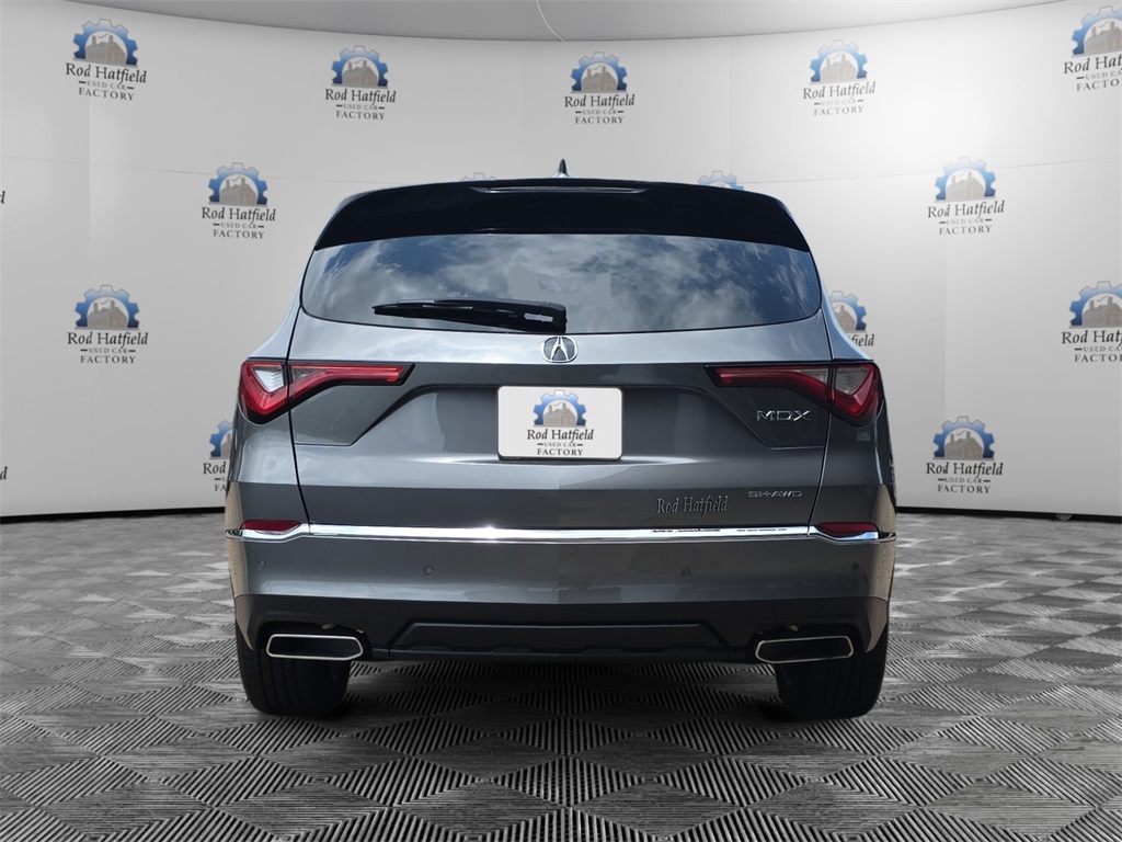 Vehicle image 7 of 28