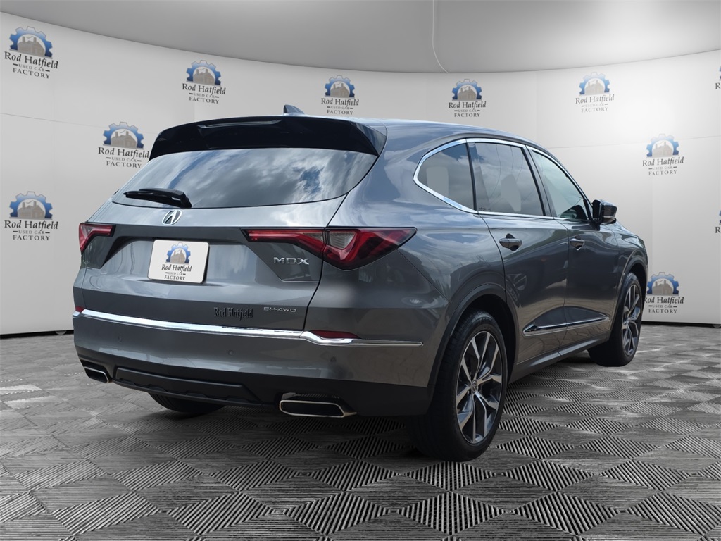 Vehicle image 5 of 28