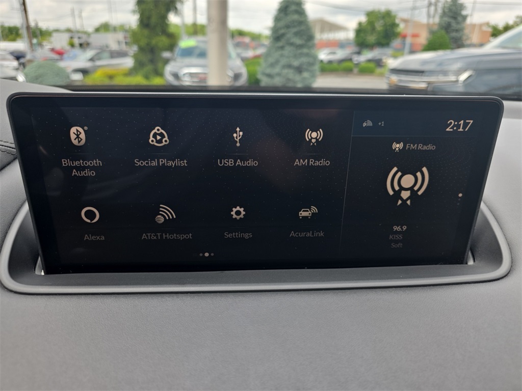 Vehicle image 20 of 28