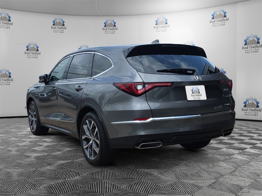 Vehicle image 6 of 28