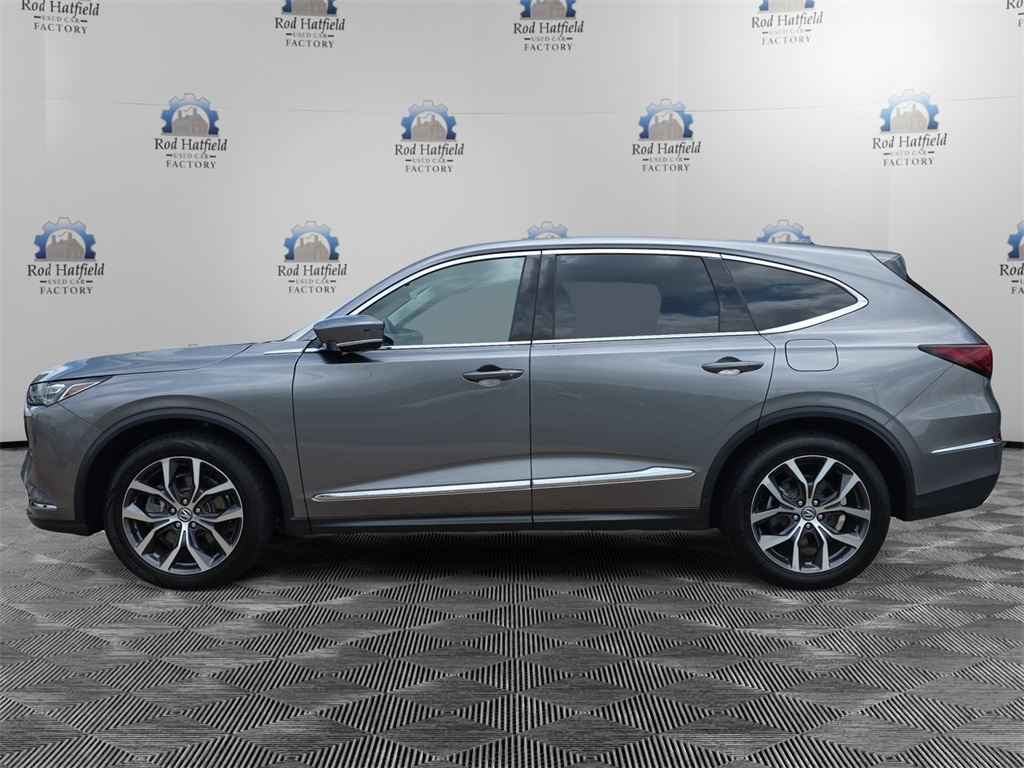 Vehicle image 8 of 28