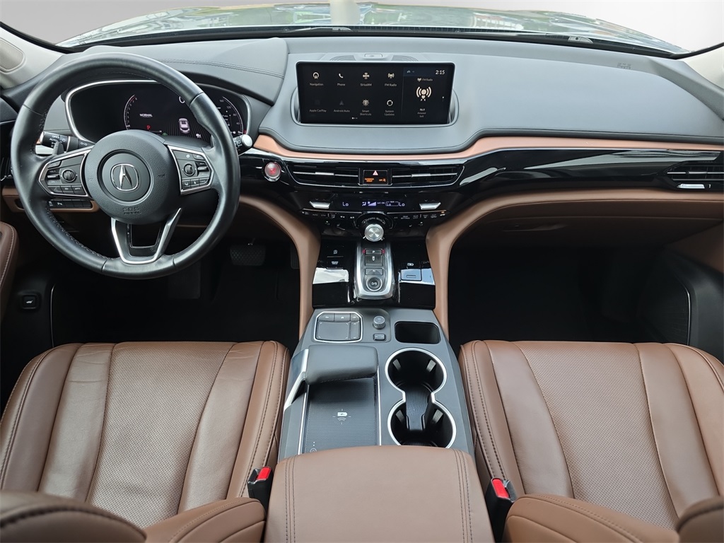 Vehicle image 17 of 28