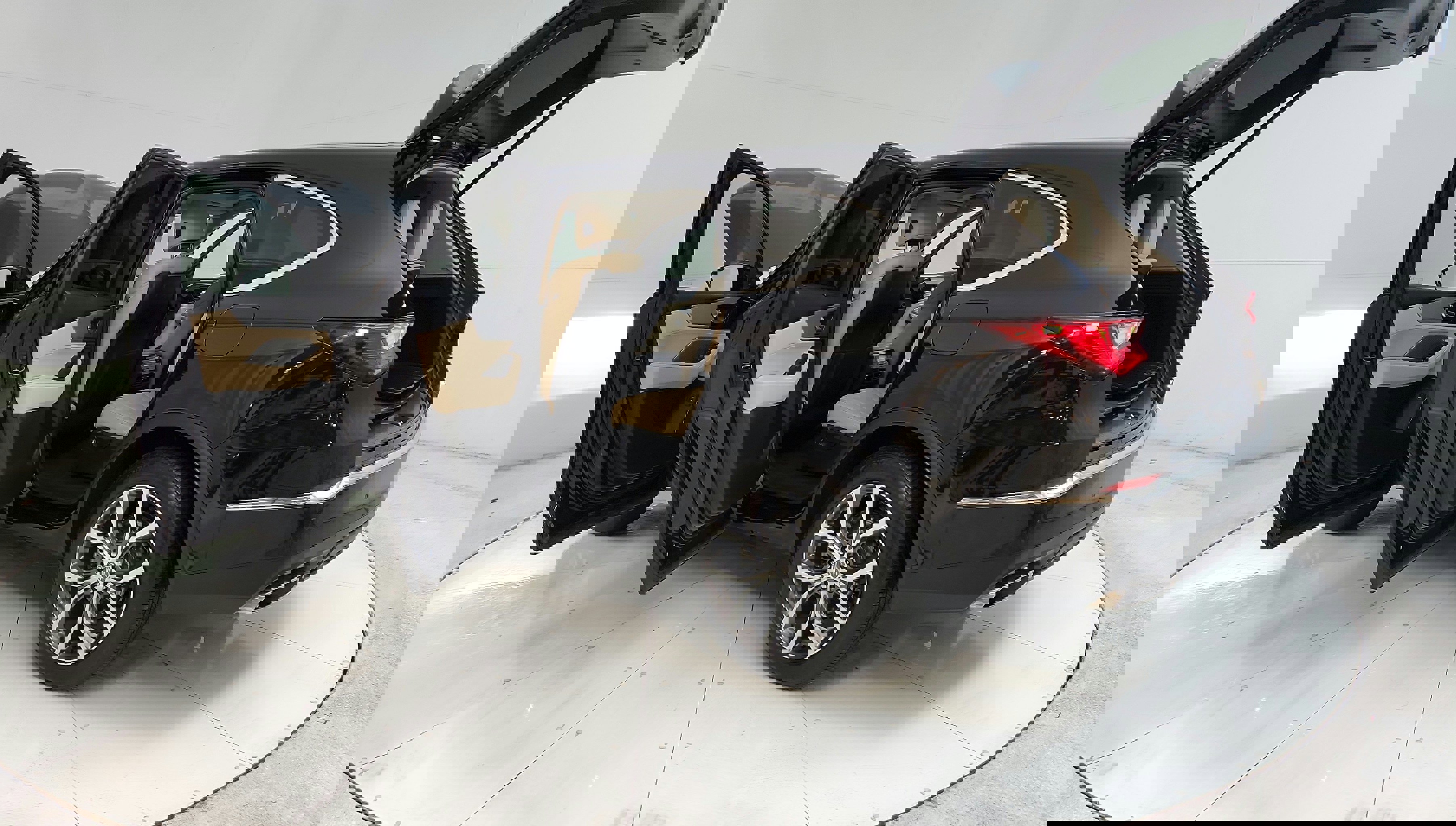 Vehicle image 36 of 38