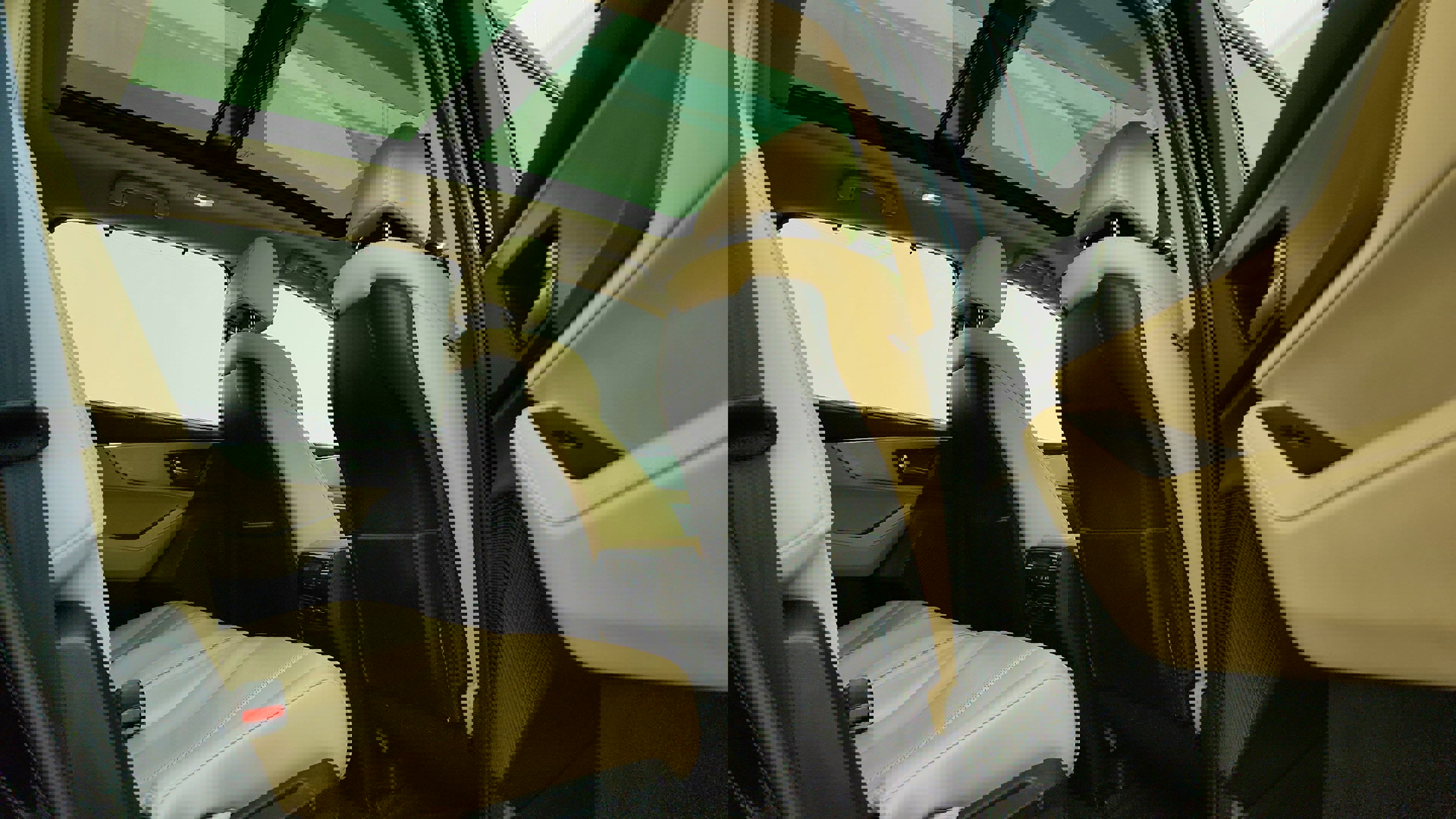 Vehicle image 22 of 38