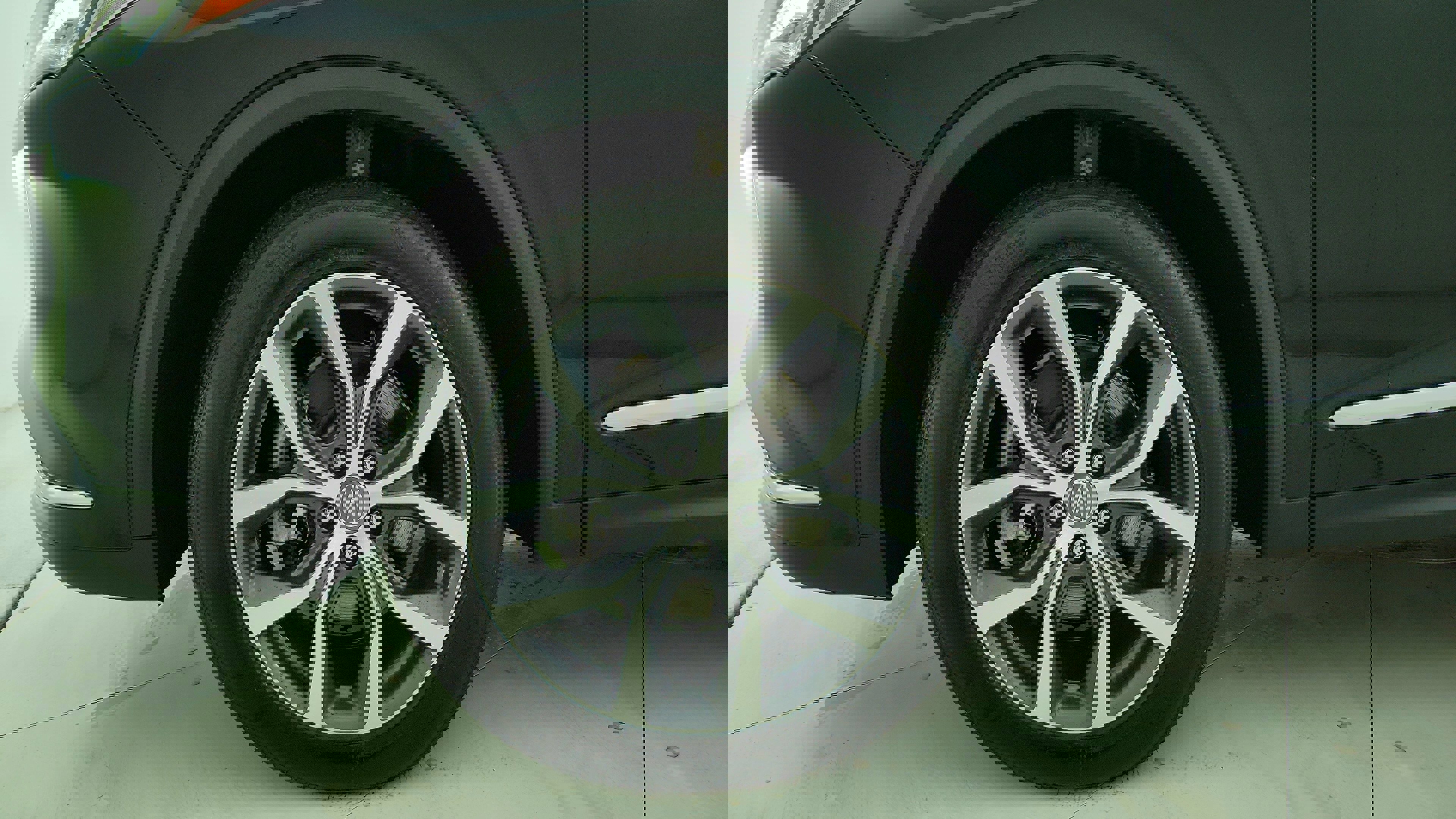 Vehicle image 19 of 38