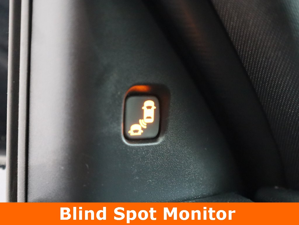 Vehicle image 28 of 41