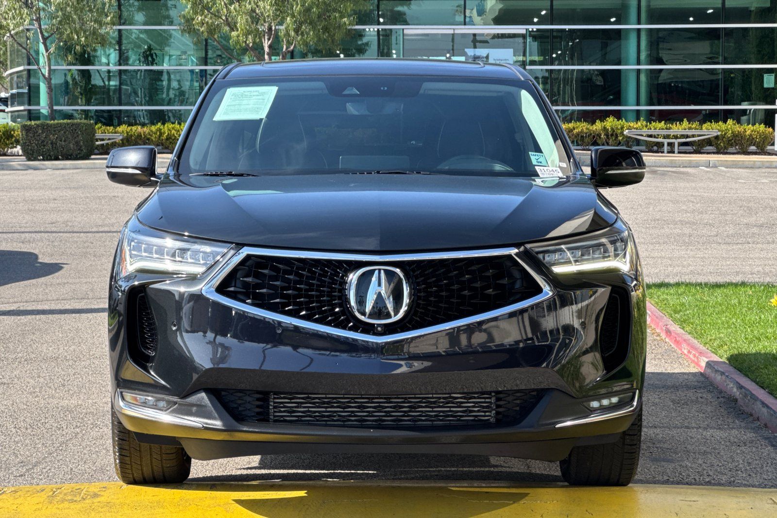 2023 Acura RDX Advance Image 2 of 30