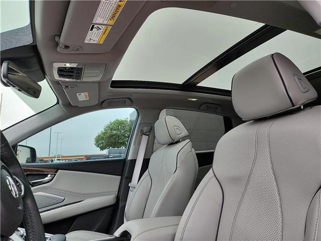Vehicle image 13 of 20