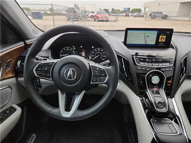 Vehicle image 11 of 20