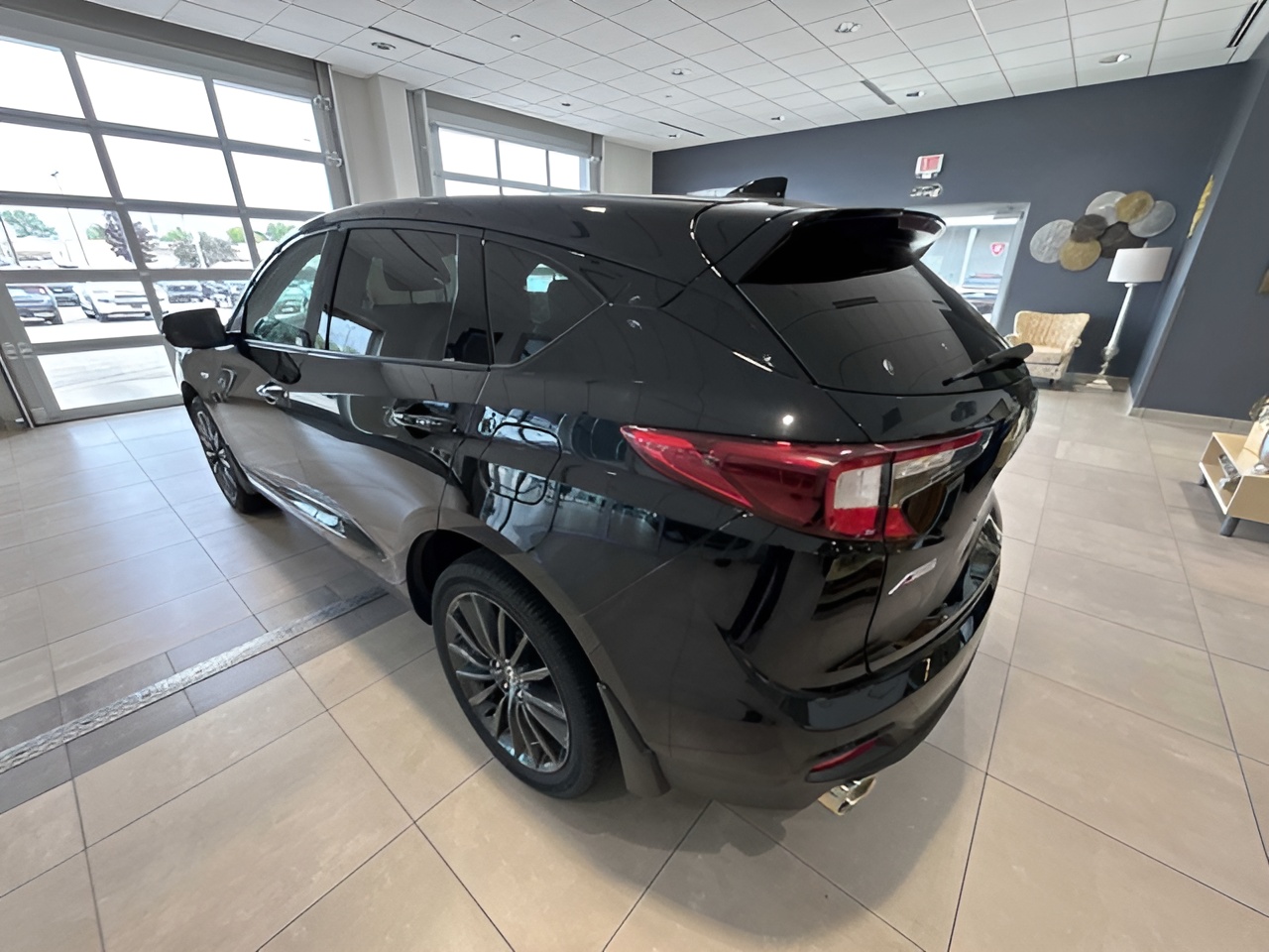 Vehicle image 41 of 42