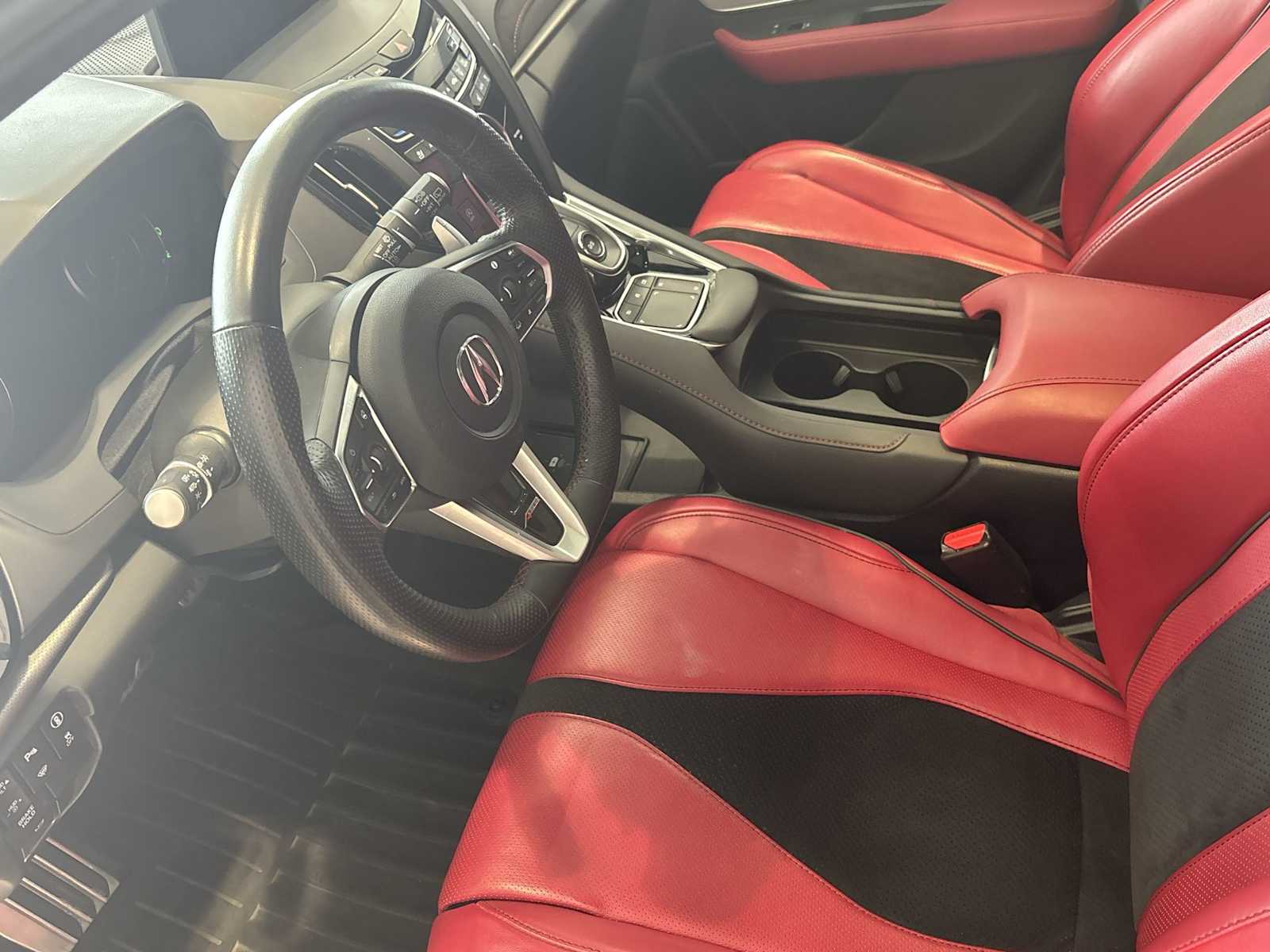 Vehicle image 20 of 42