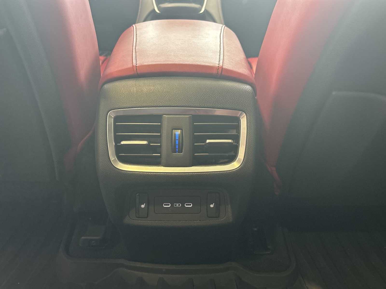 Vehicle image 21 of 42