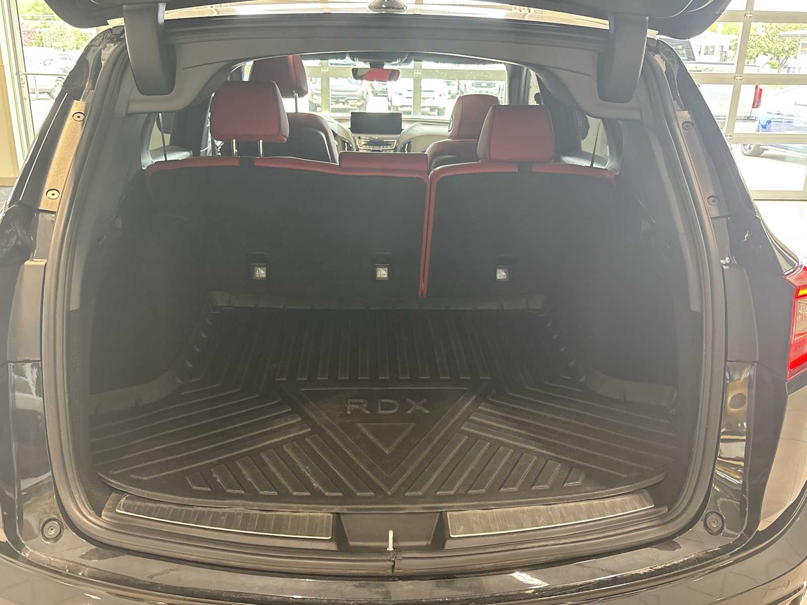 Vehicle image 26 of 42