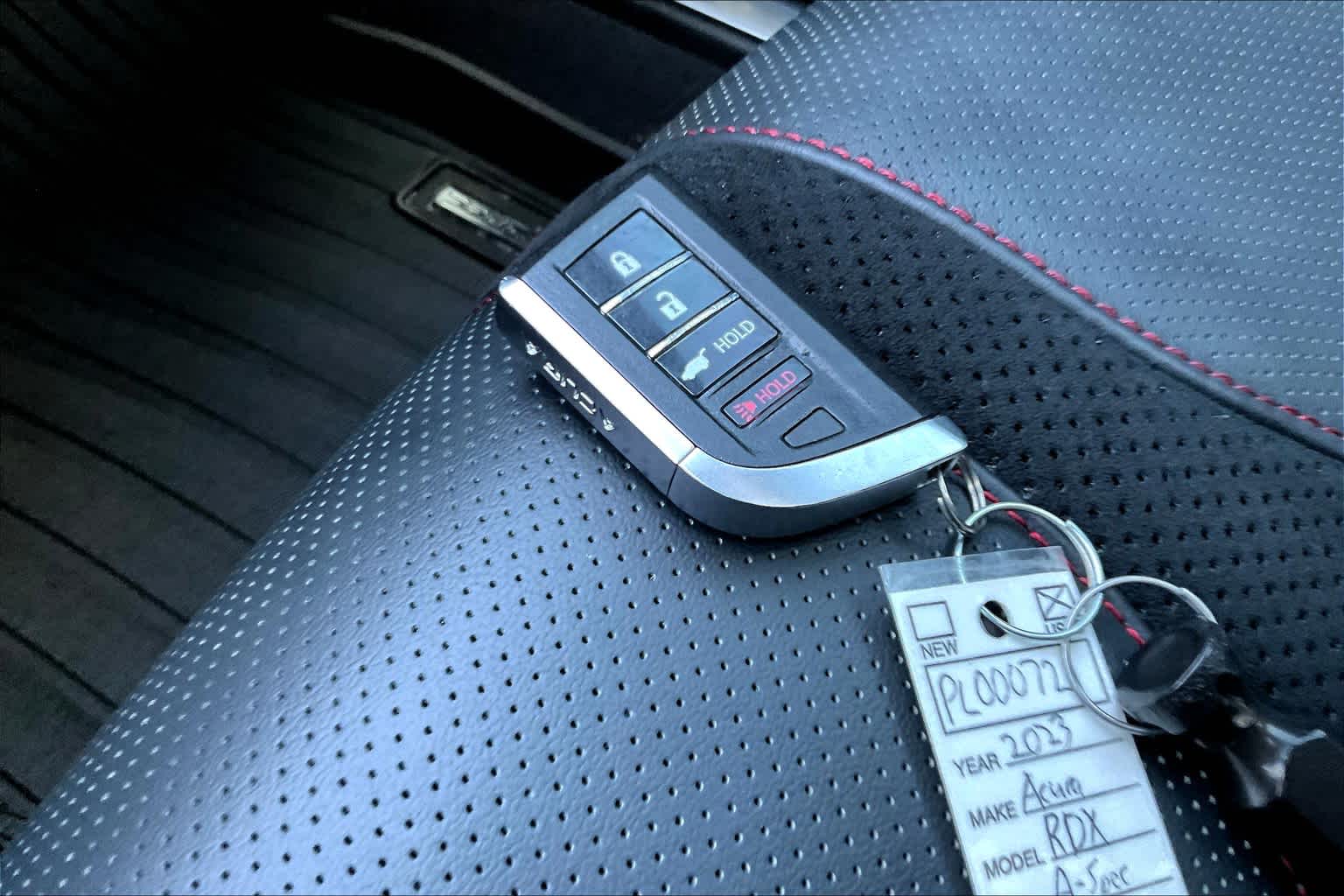 Vehicle image 28 of 35