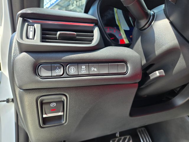 Vehicle image 24 of 47