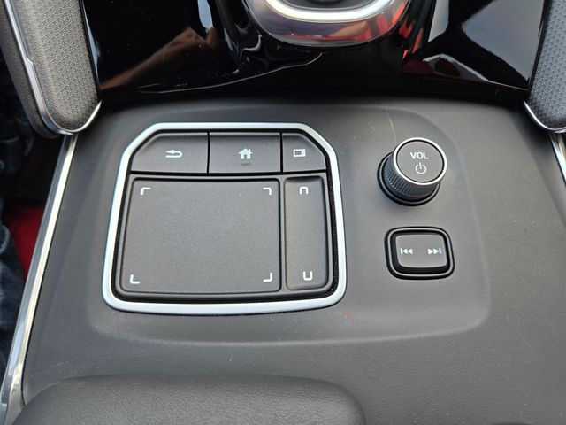 Vehicle image 32 of 47