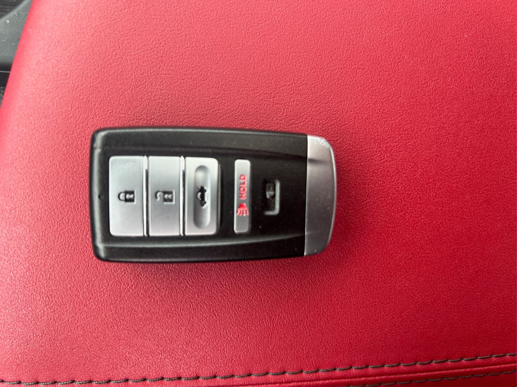 Vehicle image 36 of 40
