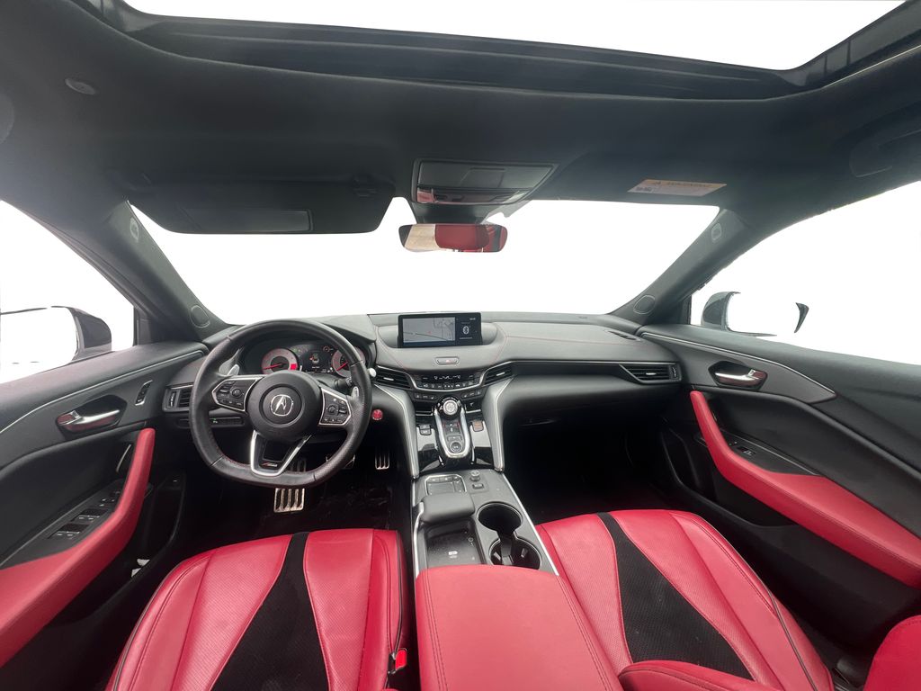 Vehicle image 15 of 40