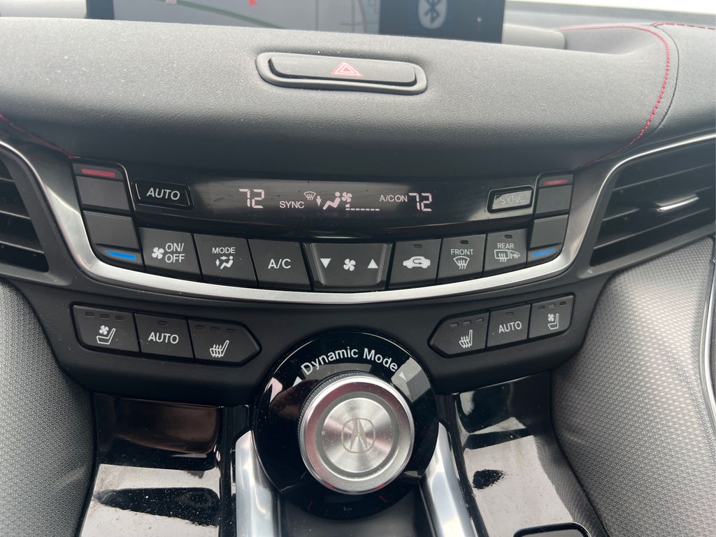 Vehicle image 29 of 40