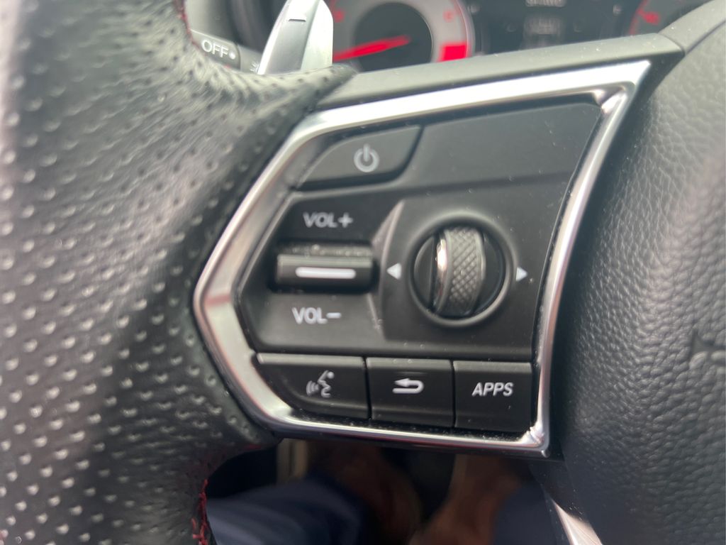 Vehicle image 35 of 40