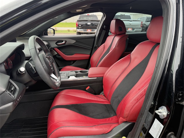 Vehicle image 28 of 36