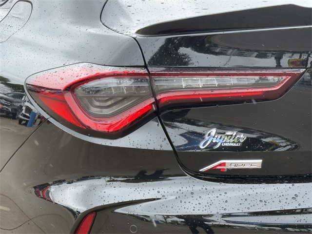 Vehicle image 7 of 36