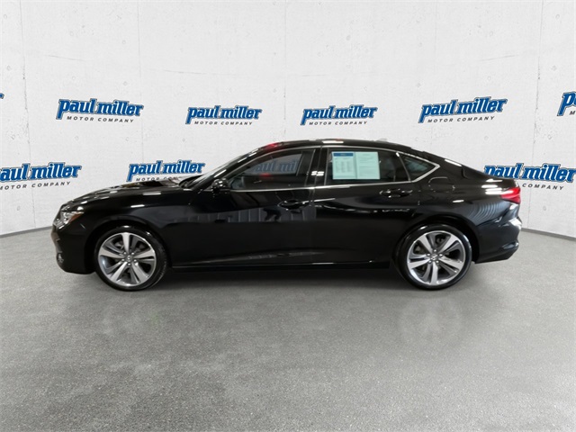 Vehicle image 13 of 35