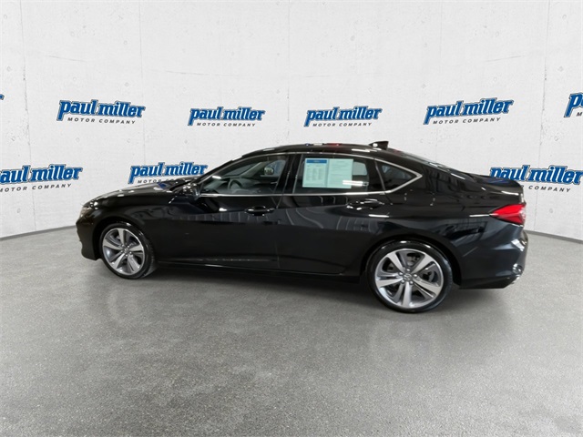 Vehicle image 11 of 35