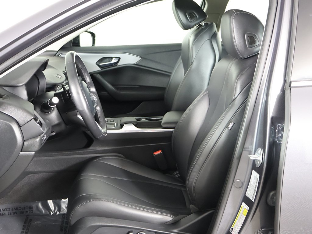 Vehicle image 23 of 48