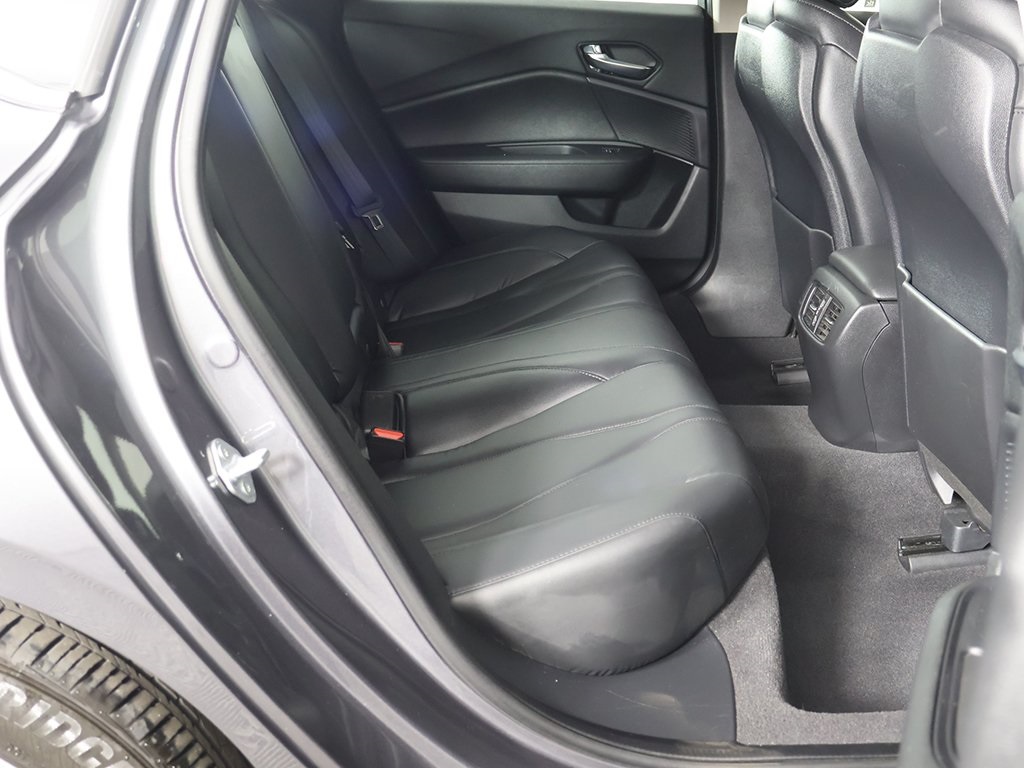 Vehicle image 26 of 48