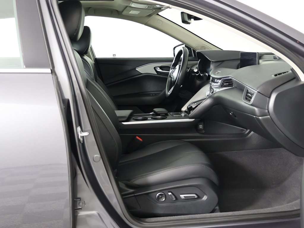 Vehicle image 24 of 48