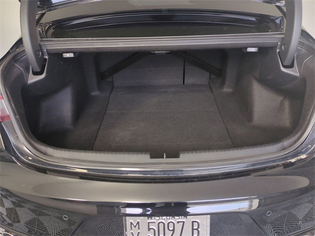 Vehicle image 9 of 30