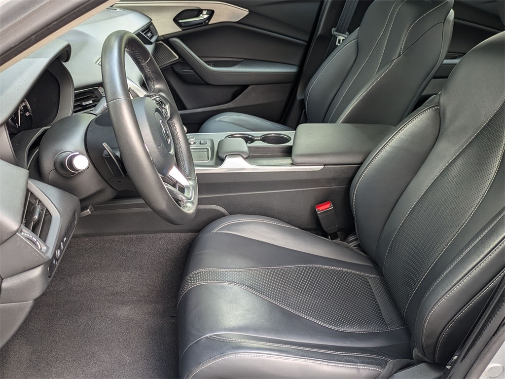 Vehicle image 11 of 29