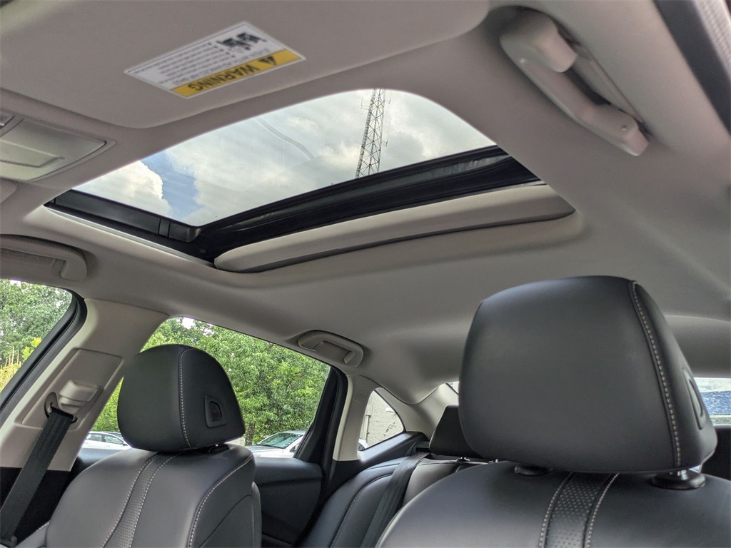 Vehicle image 12 of 29