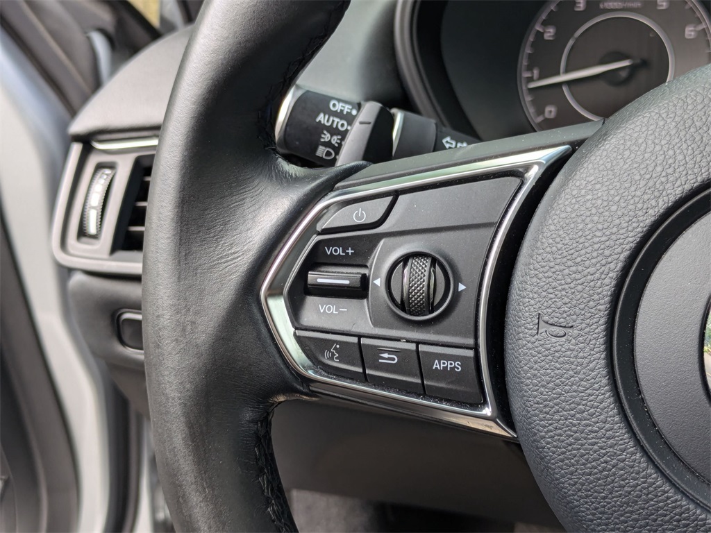 Vehicle image 24 of 29