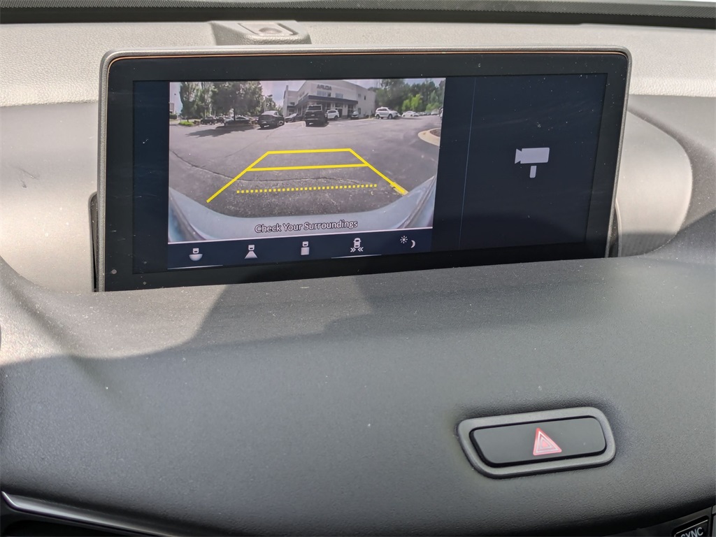 Vehicle image 18 of 29