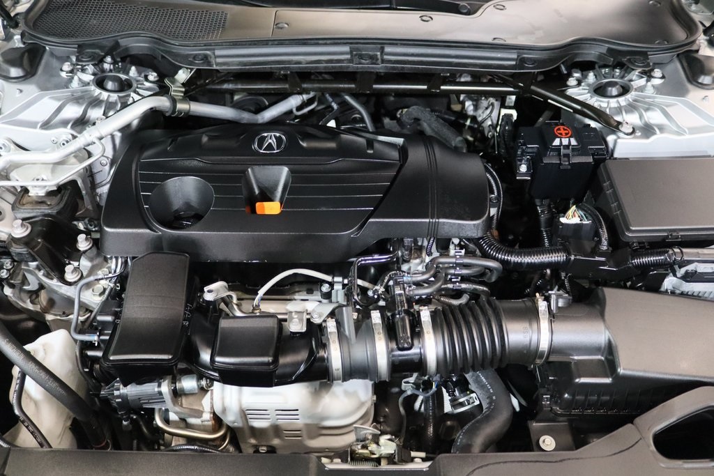Vehicle image 23 of 28