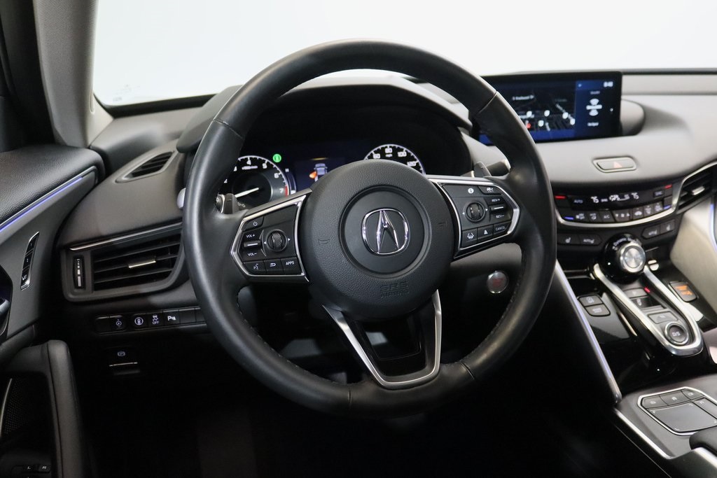Vehicle image 14 of 28