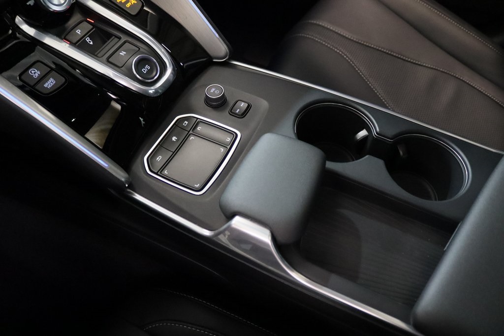 Vehicle image 20 of 28