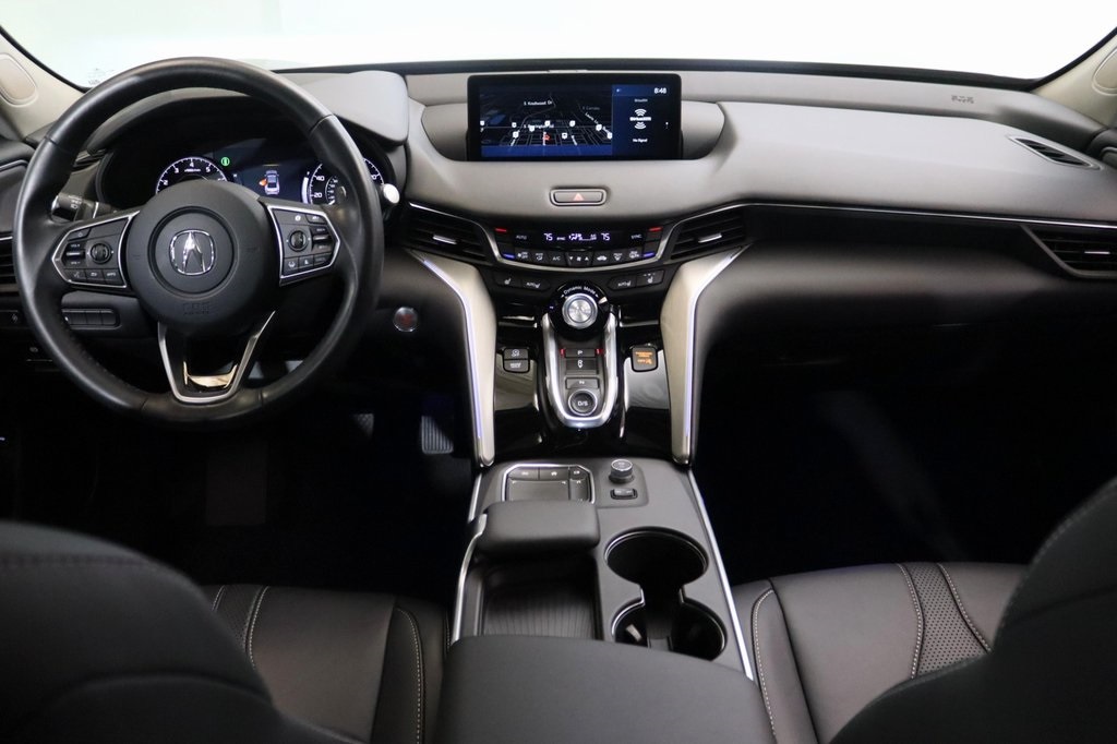 Vehicle image 25 of 28