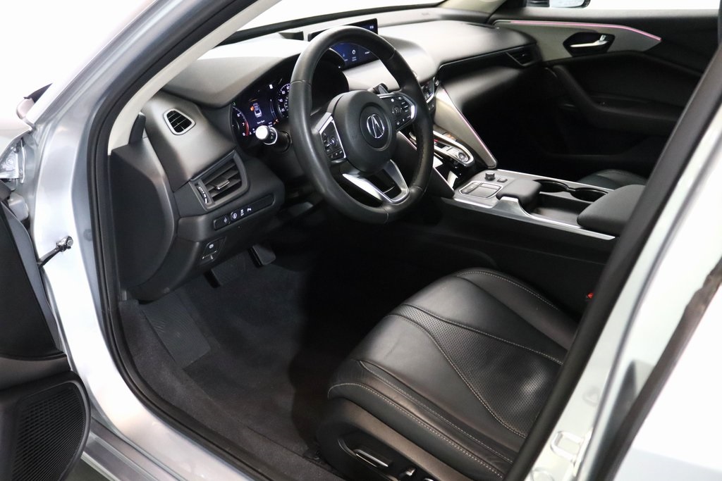 Vehicle image 14 of 27