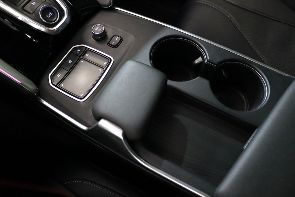 Vehicle image 22 of 27