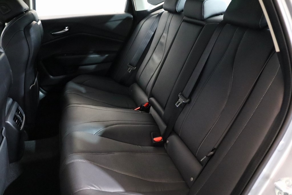 Vehicle image 10 of 27