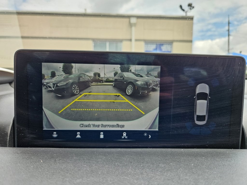 Vehicle image 28 of 35