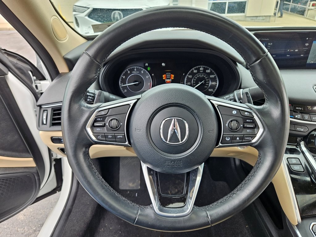 Vehicle image 23 of 35
