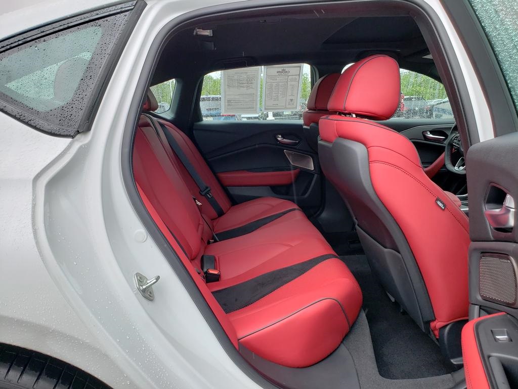 Vehicle image 15 of 27