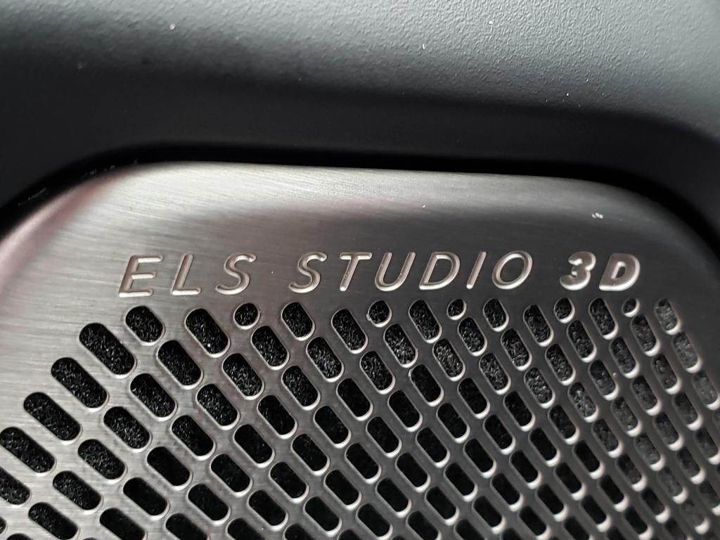 Vehicle image 21 of 27