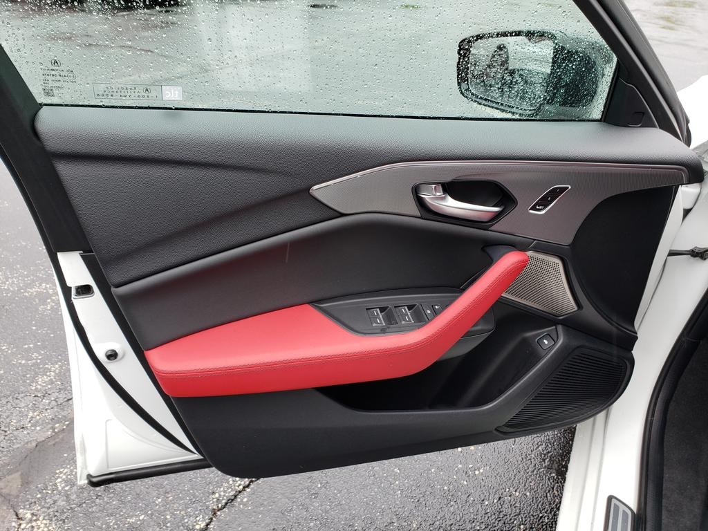 Vehicle image 10 of 27