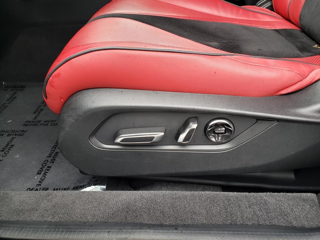 Vehicle image 19 of 27