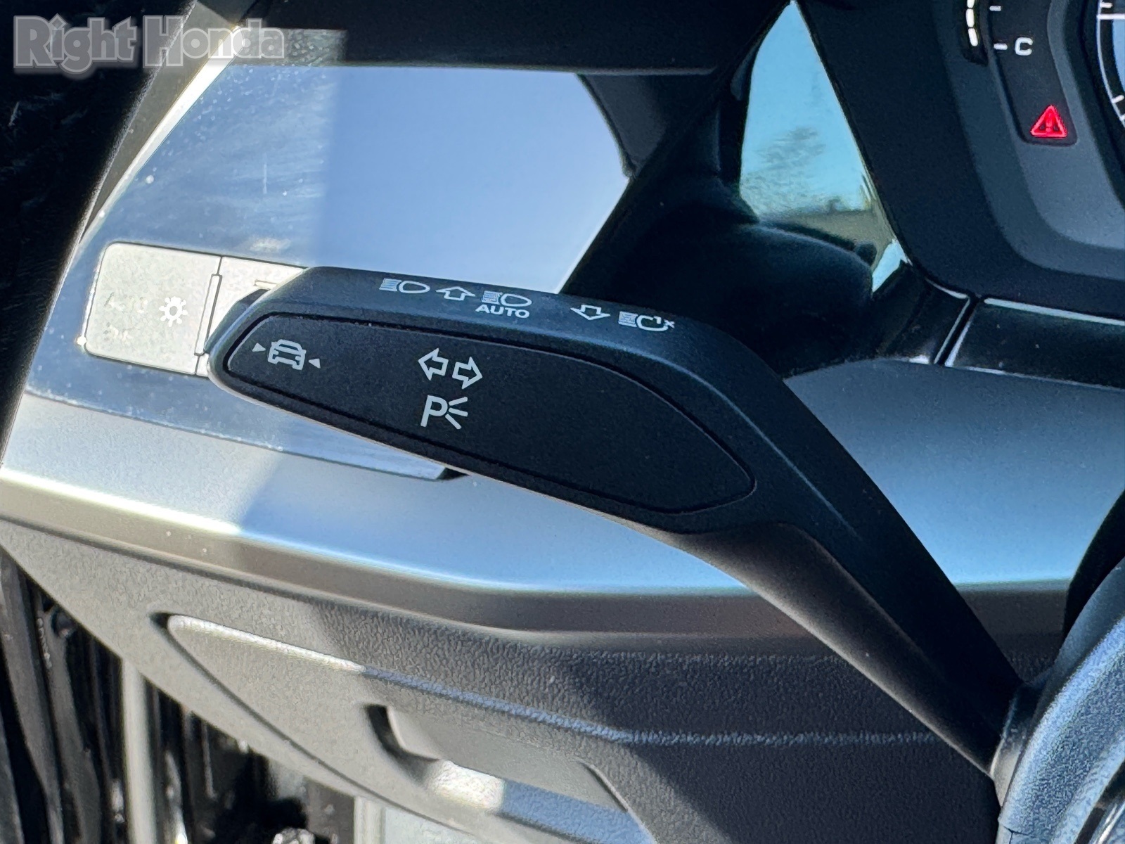 Vehicle image 26 of 31